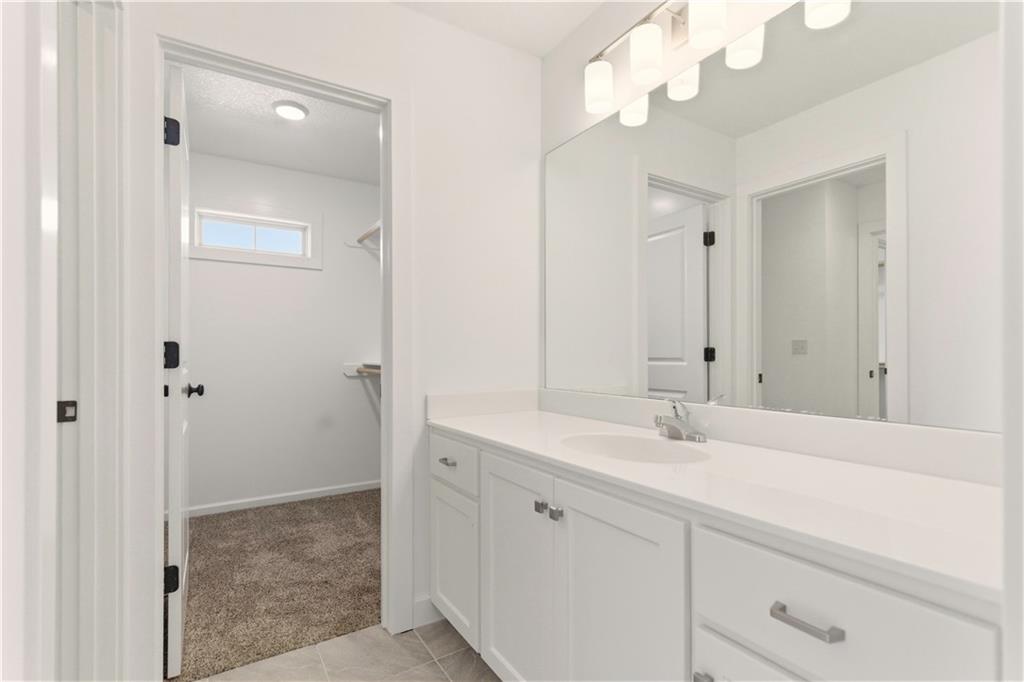 9903 W 152nd Terrace