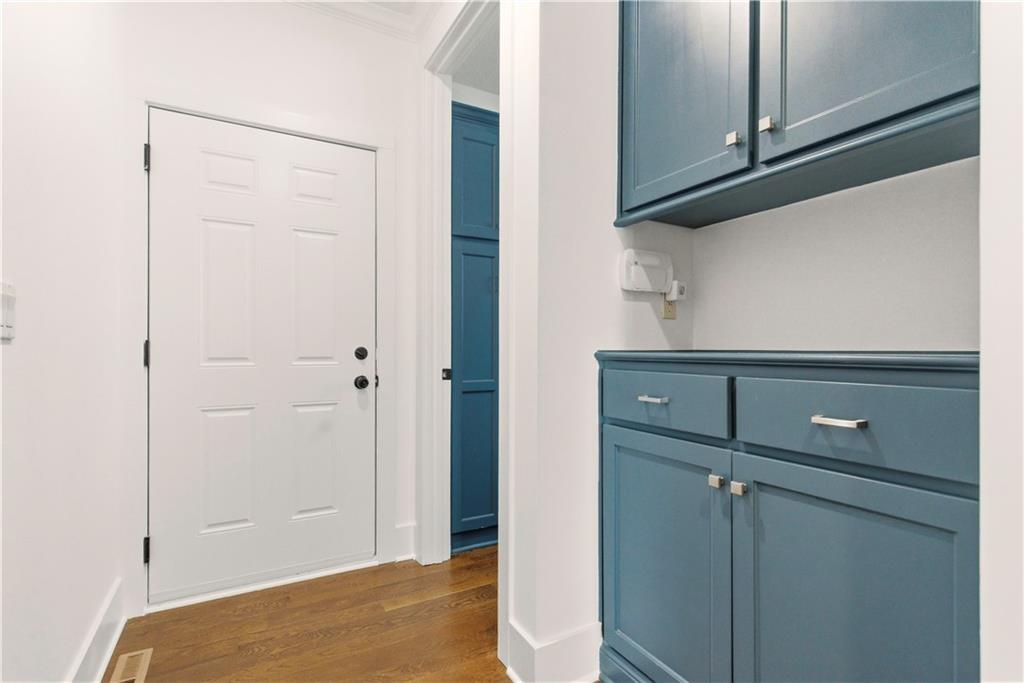 9903 W 152nd Terrace