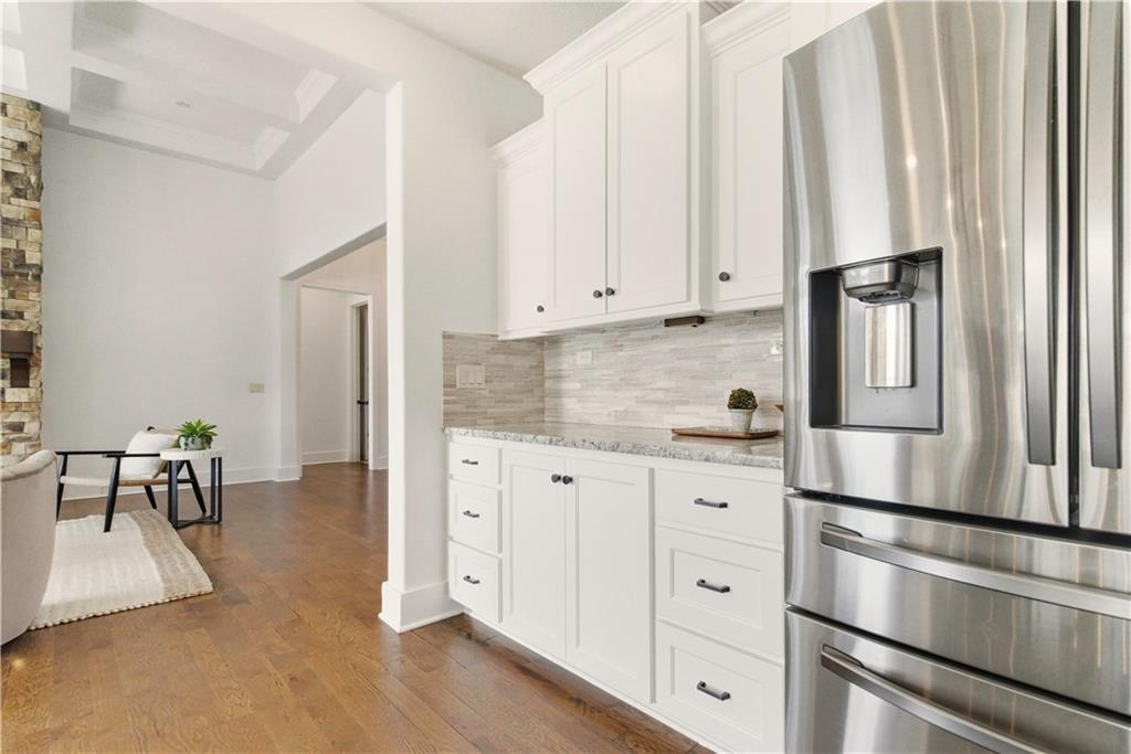 9903 W 152nd Terrace