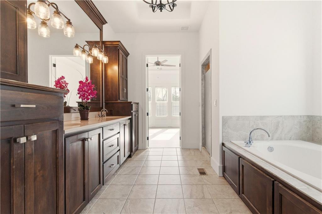 9903 W 152nd Terrace