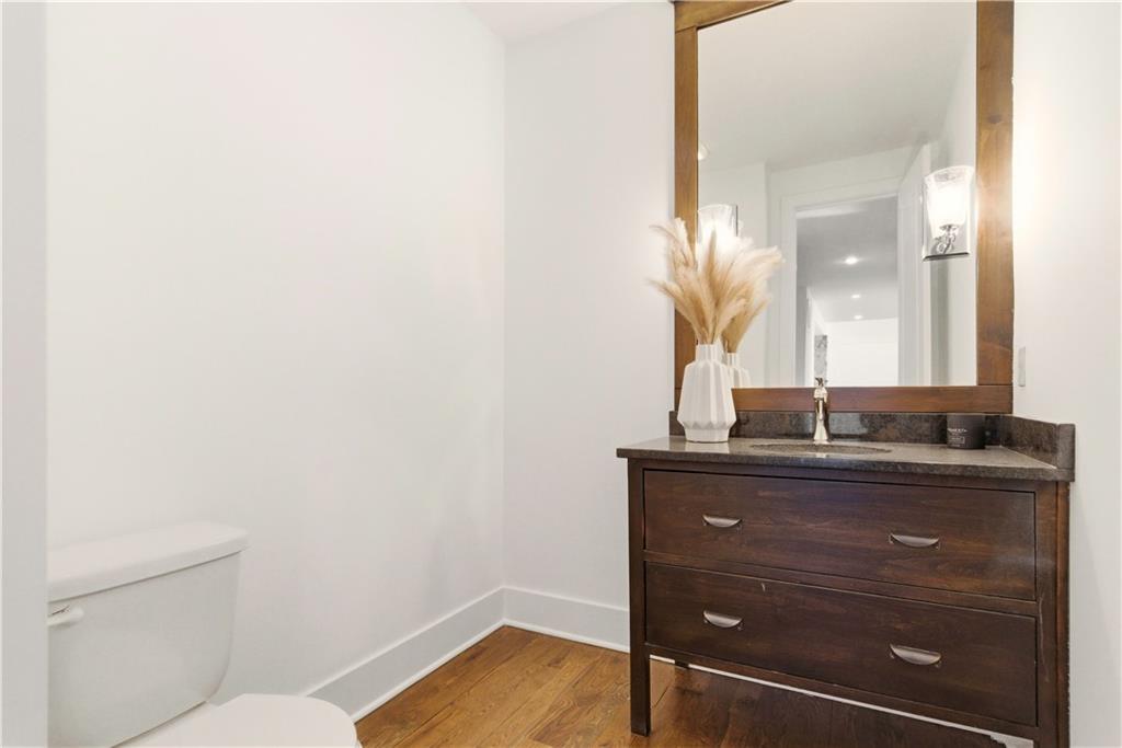 9903 W 152nd Terrace