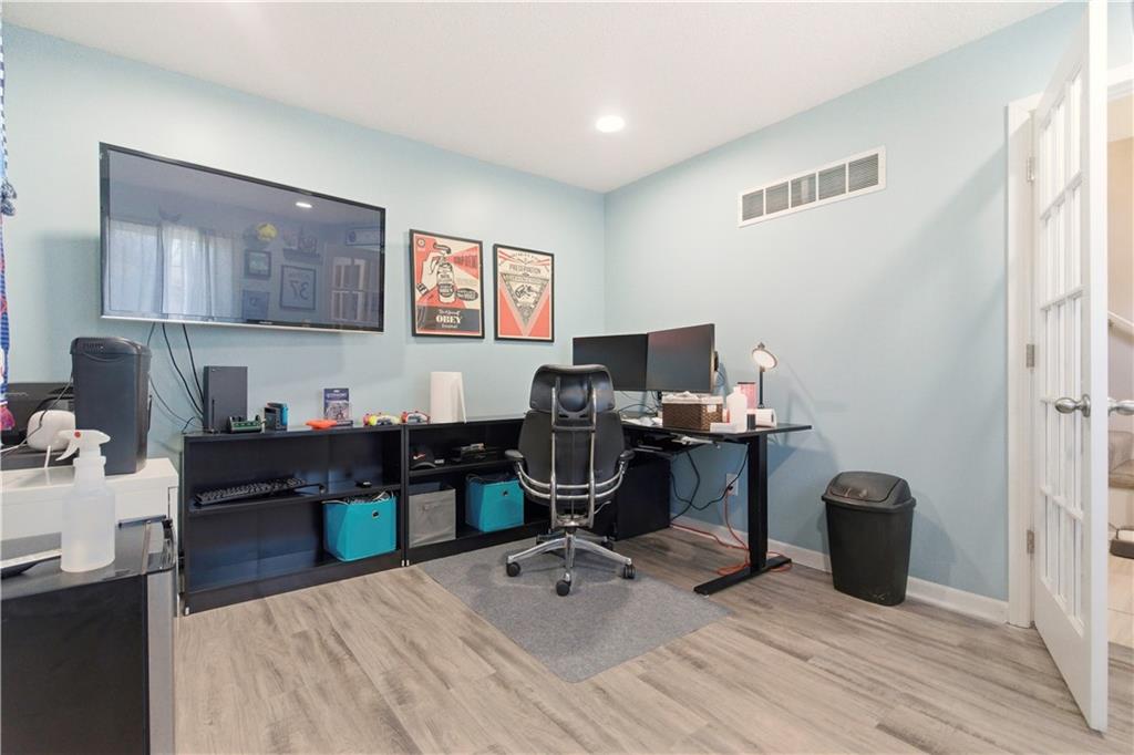 1701 E Sheridan Bridge Lane