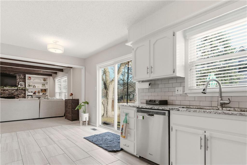 1701 E Sheridan Bridge Lane