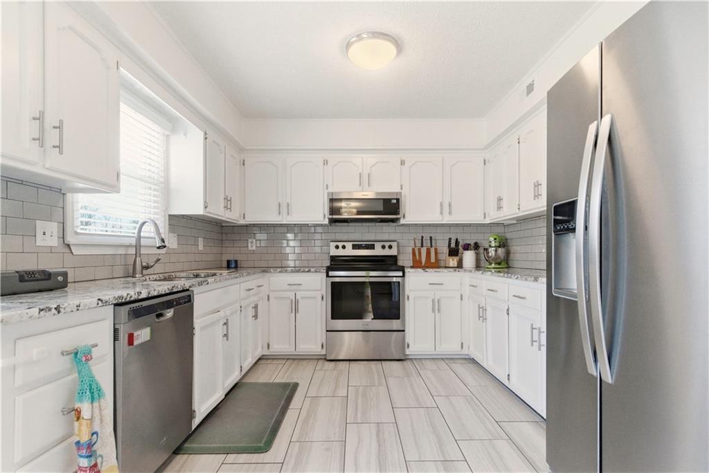 1701 E Sheridan Bridge Lane