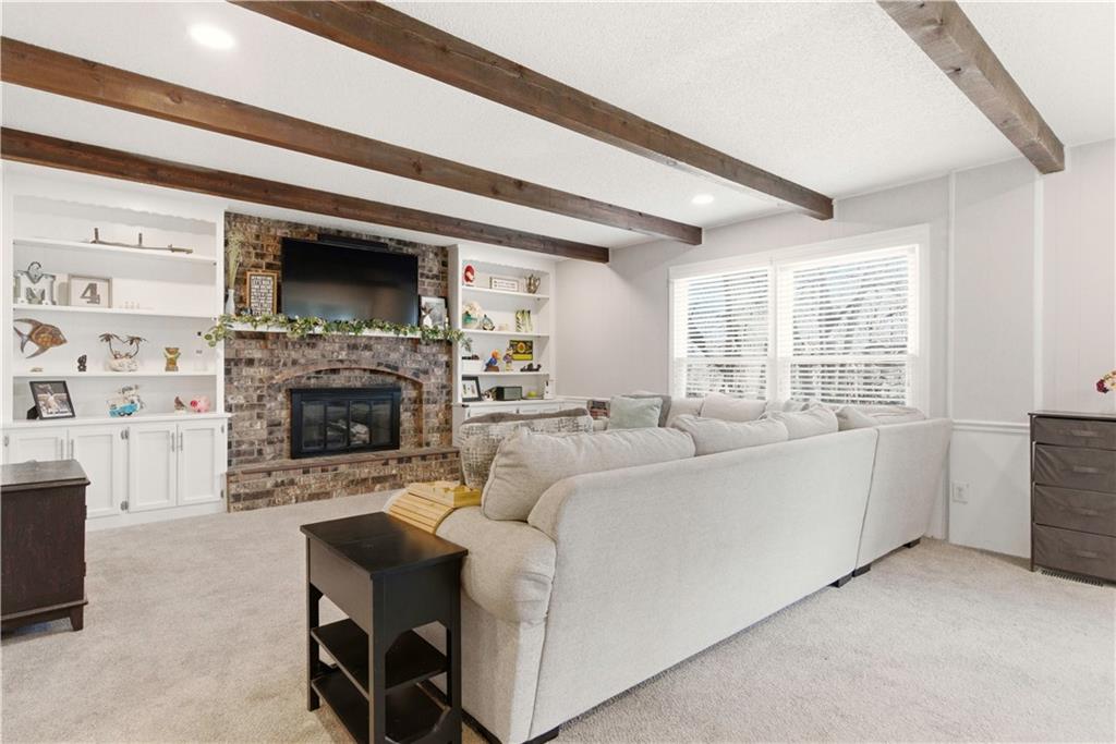 1701 E Sheridan Bridge Lane