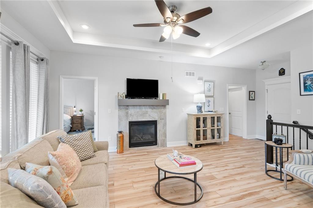 605 SE Colonial Drive