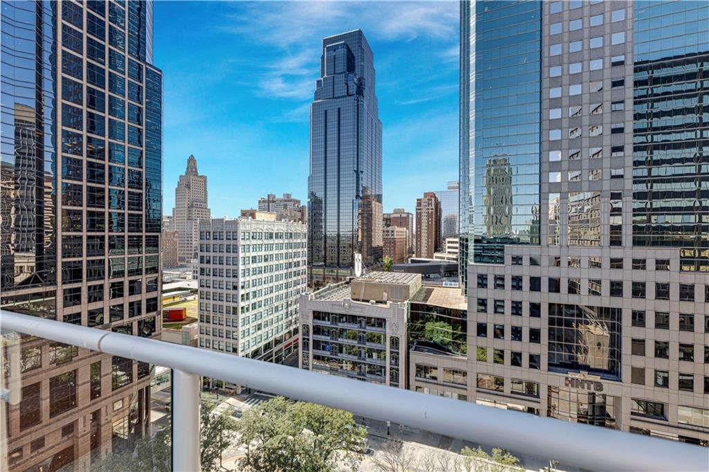 1101 Walnut Street Unit: 1801
