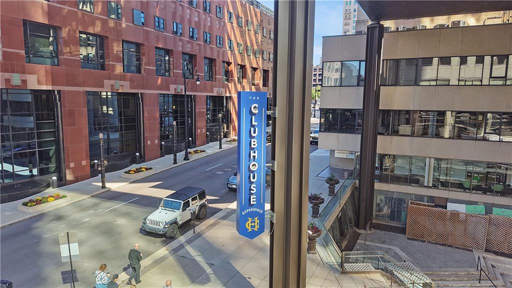 1101 Walnut Street Unit: 1801