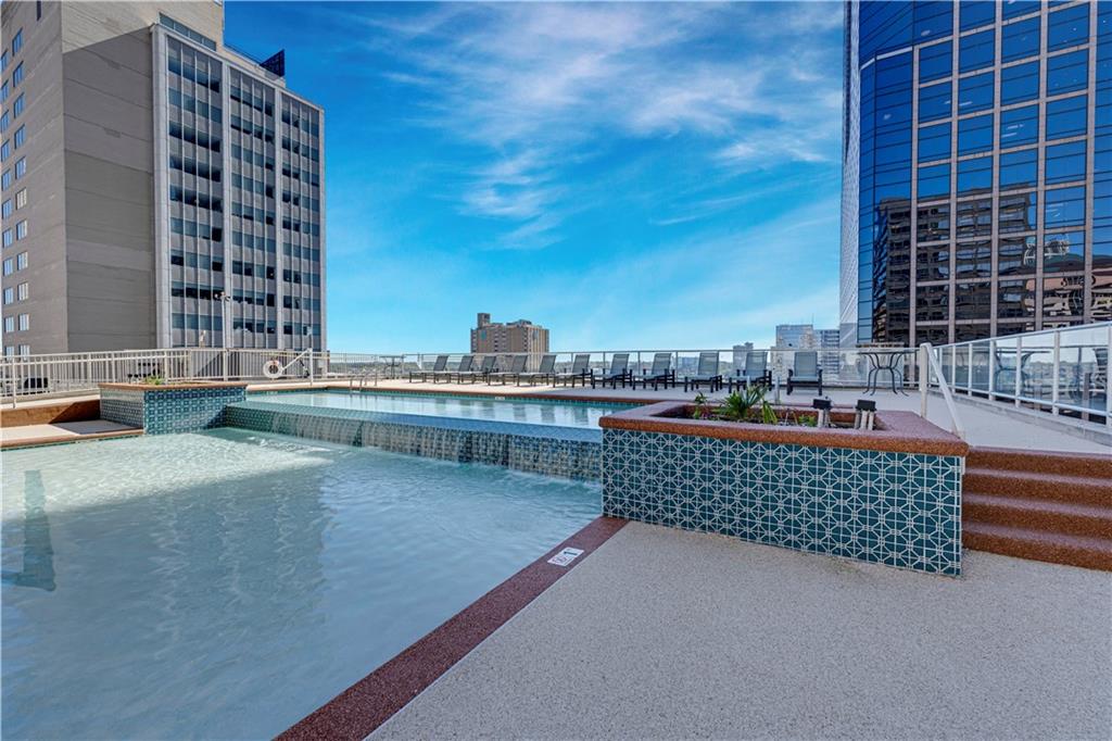 1101 Walnut Street Unit: 1801