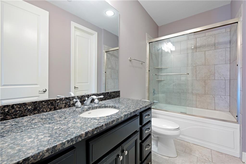 1101 Walnut Street Unit: 1801