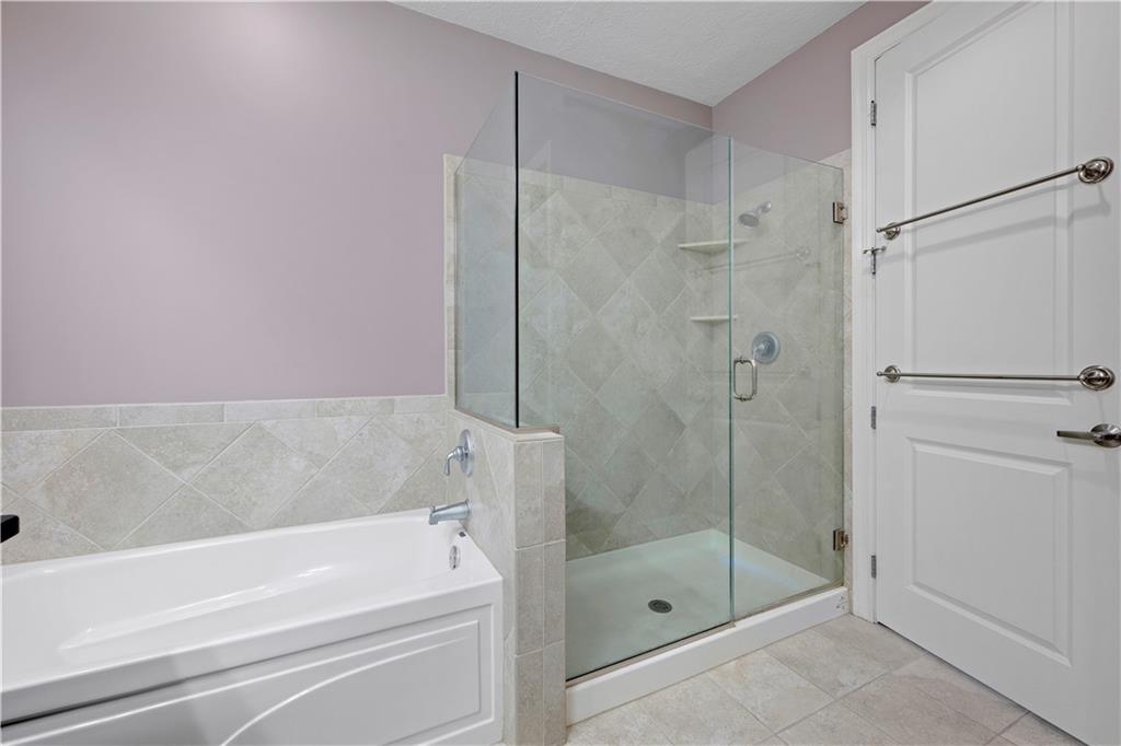 1101 Walnut Street Unit: 1801