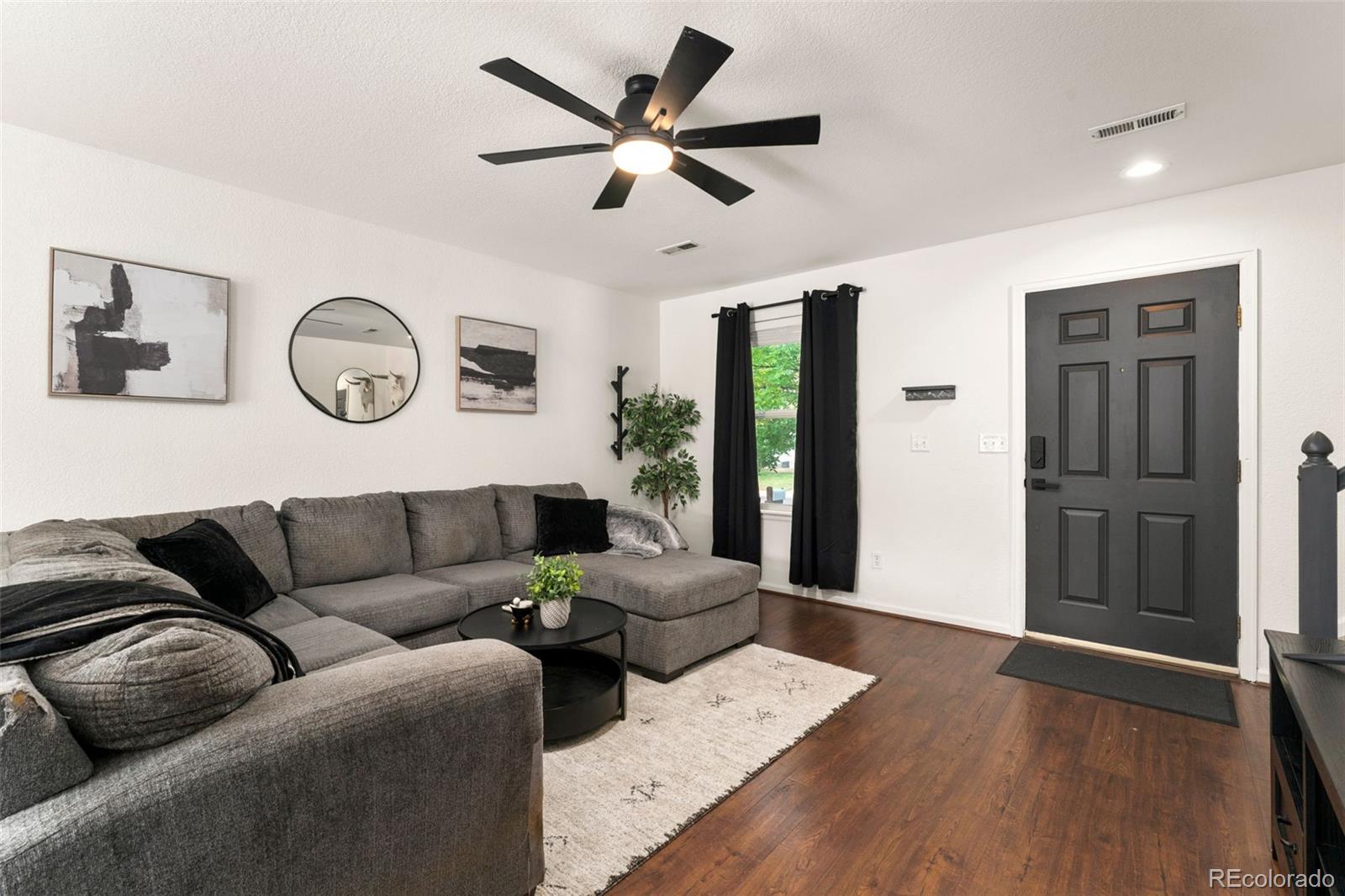 1442 Hummingbird Circle