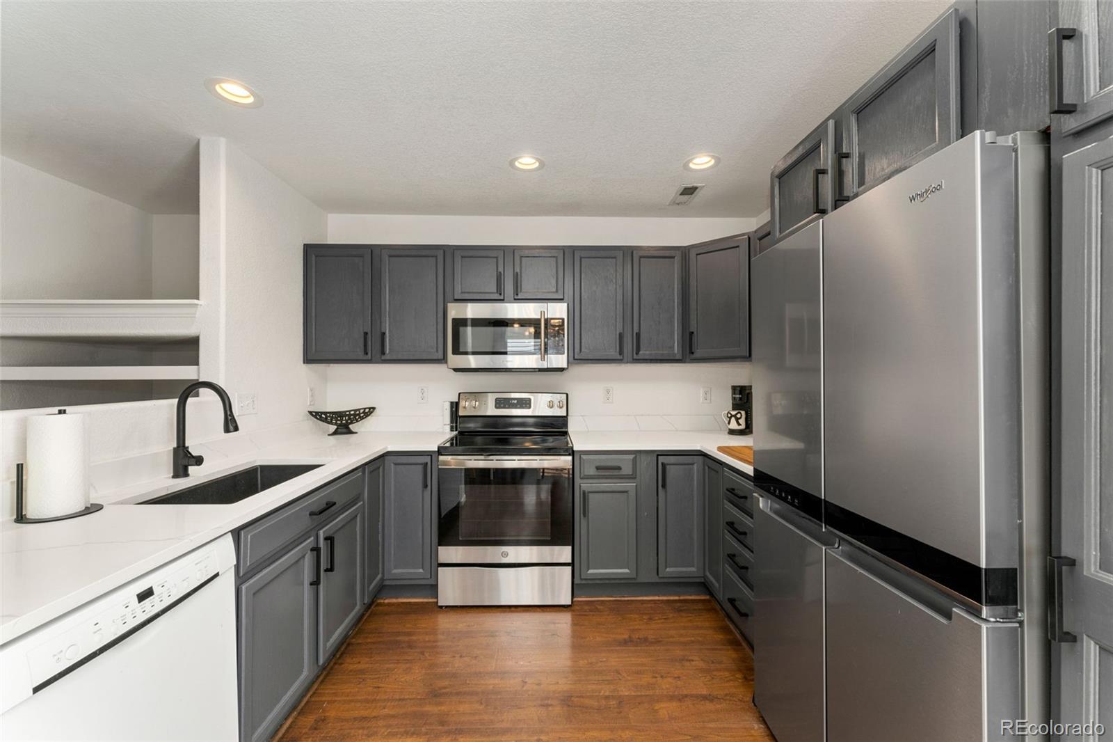 1442 Hummingbird Circle