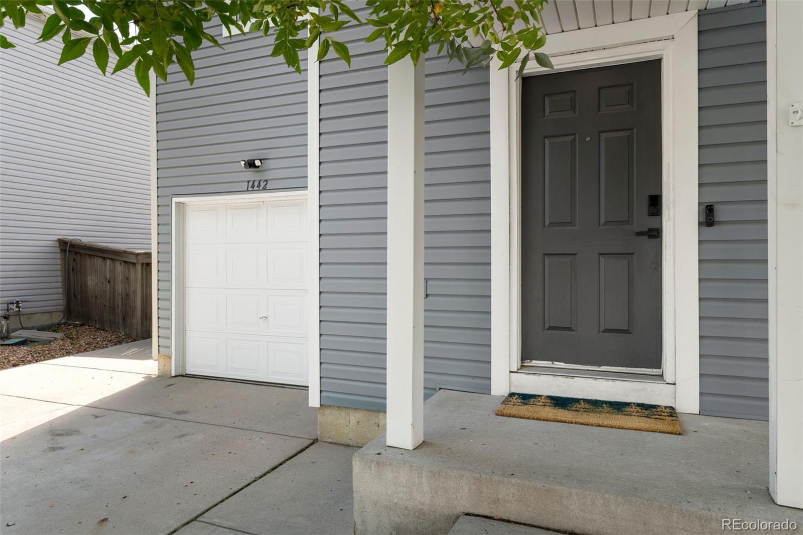 1442 Hummingbird Circle