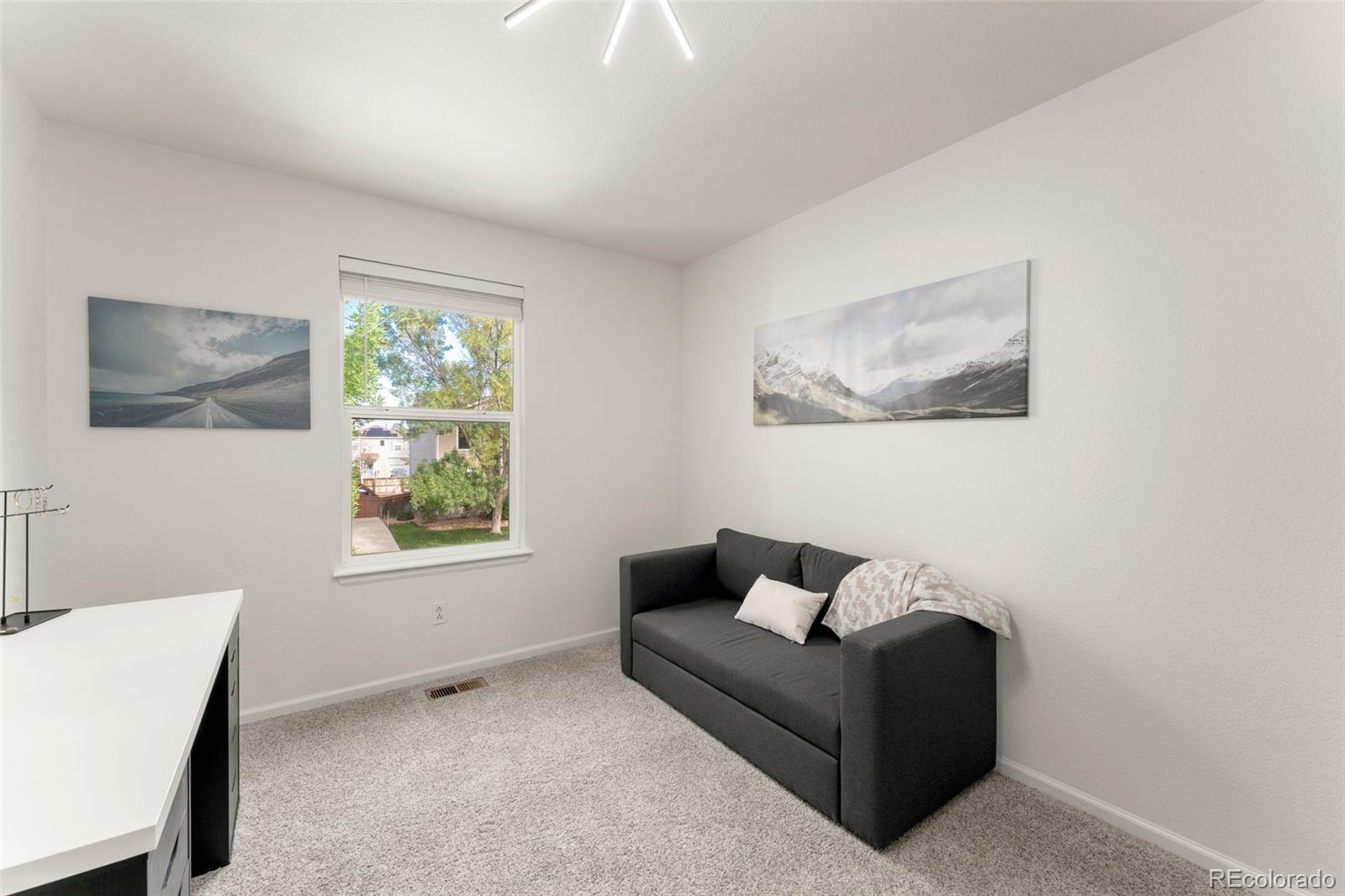 1442 Hummingbird Circle