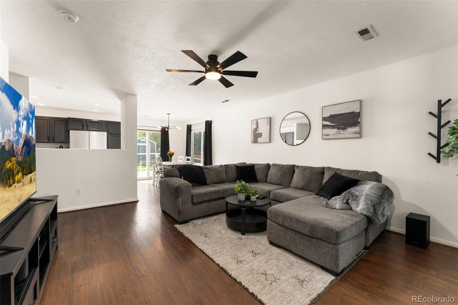 1442 Hummingbird Circle