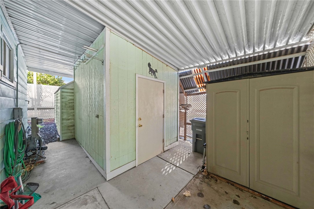 21100 State Street 90