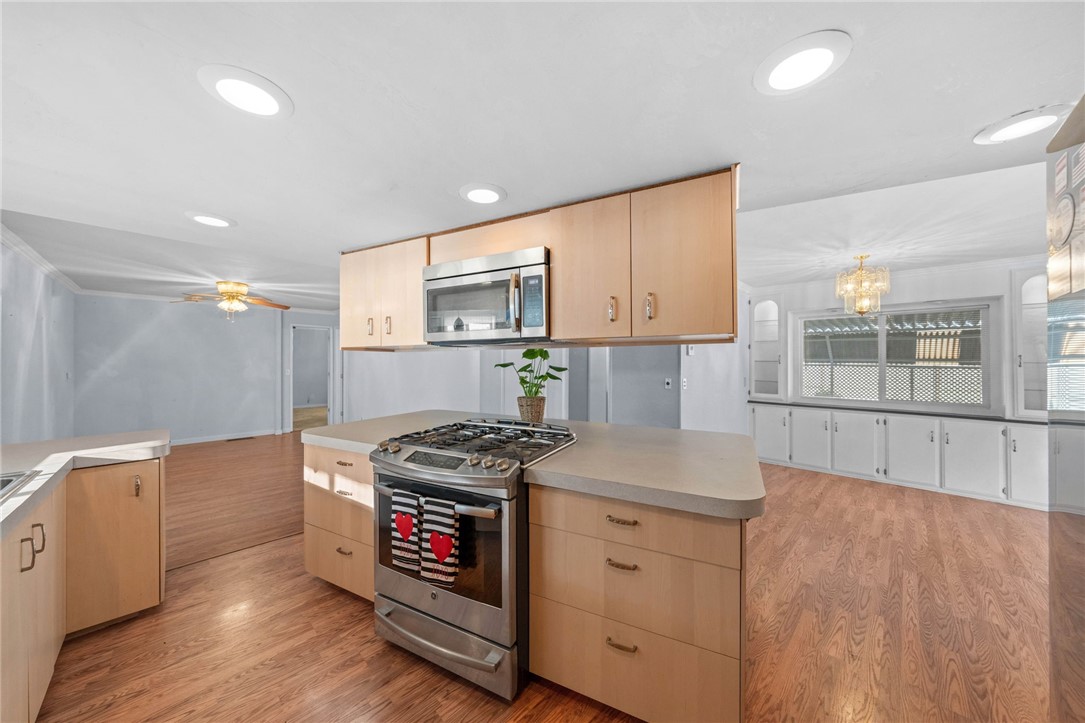 21100 State Street 90