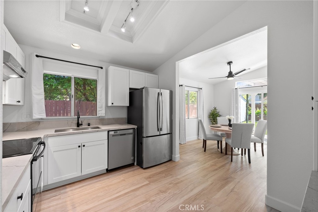 32989 Rossman Circle