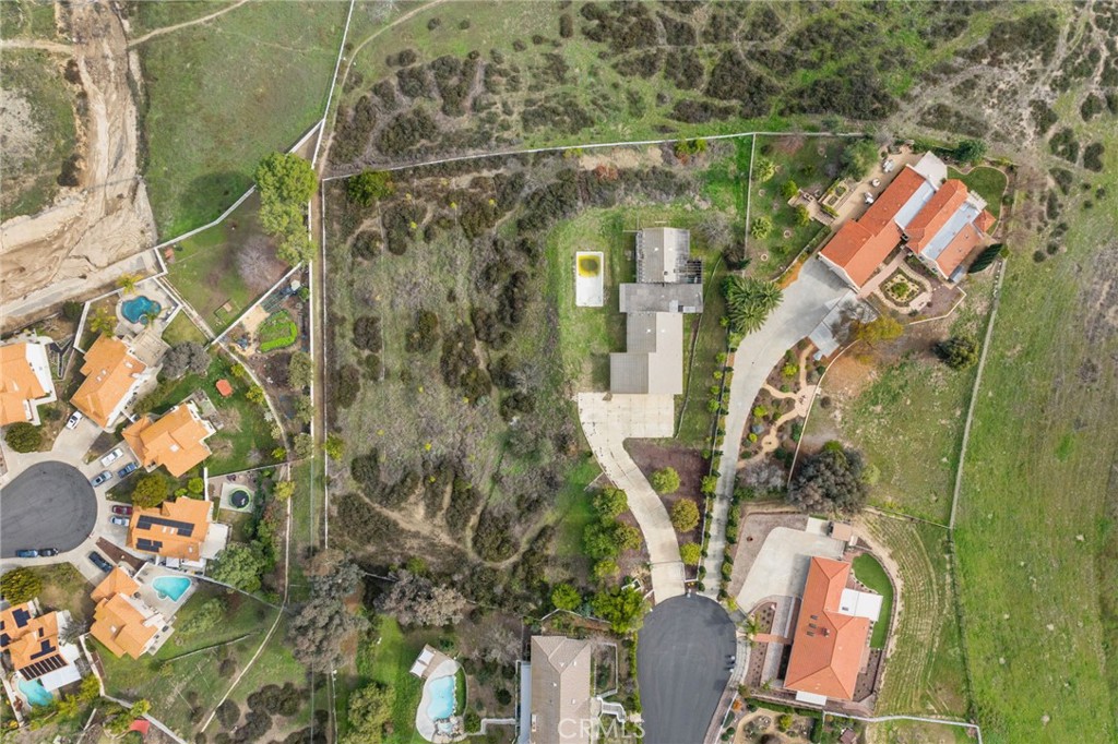 40165 Paseo Sereno