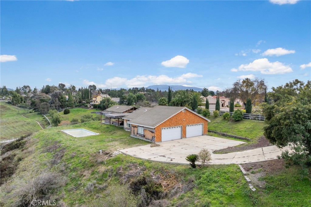 40165 Paseo Sereno