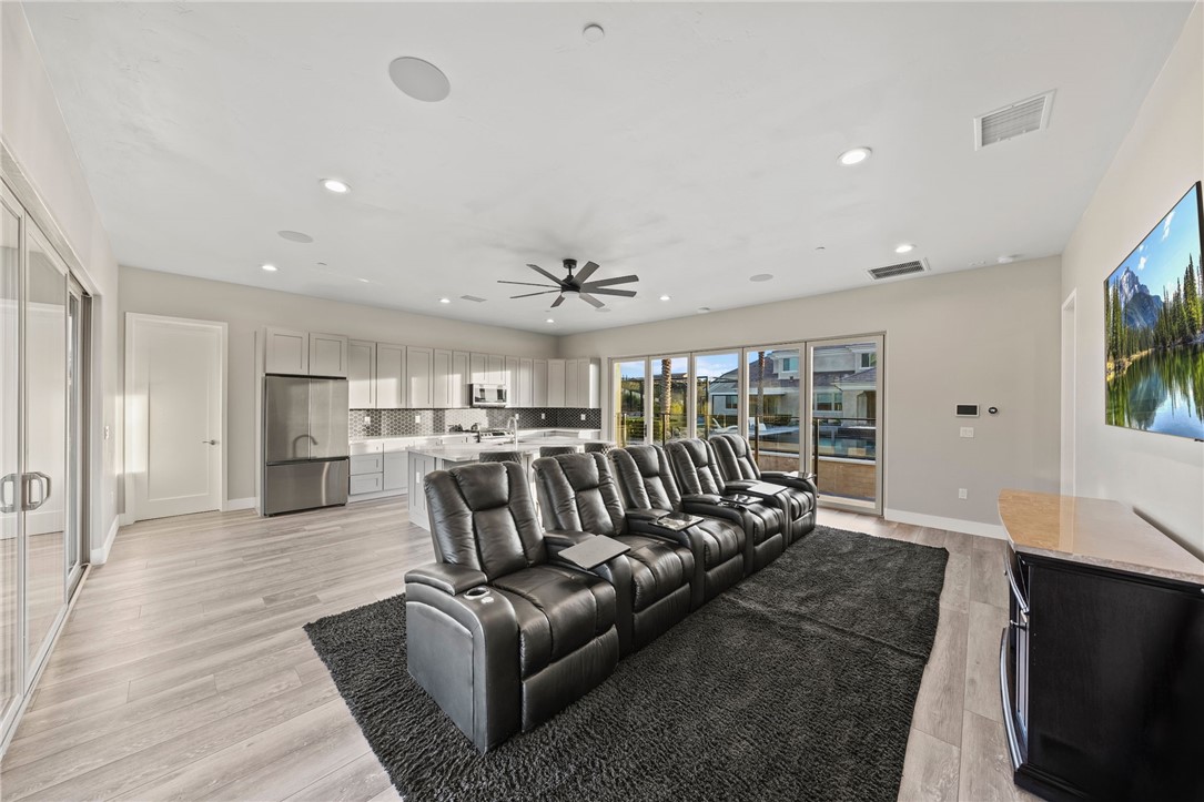 41779 Knoll Vista Lane