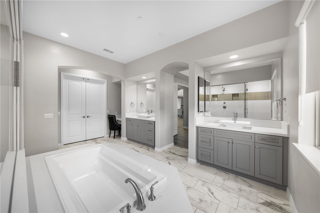 41779 Knoll Vista Lane