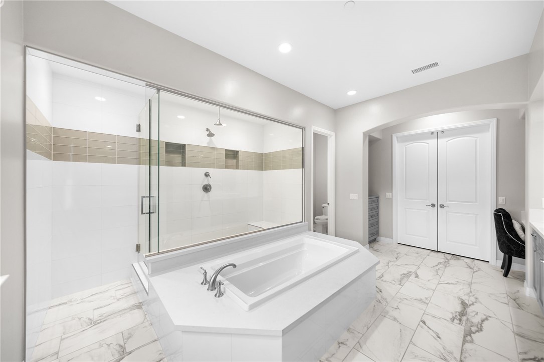 41779 Knoll Vista Lane