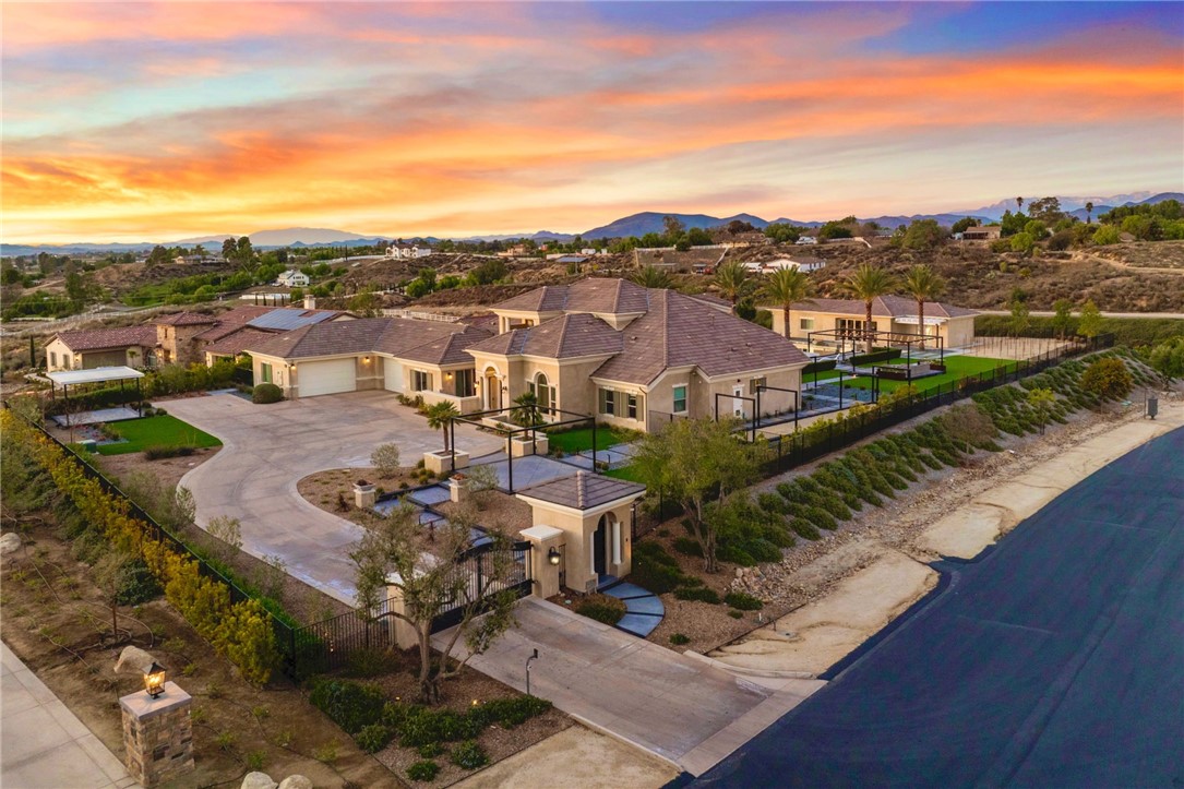 41779 Knoll Vista Lane