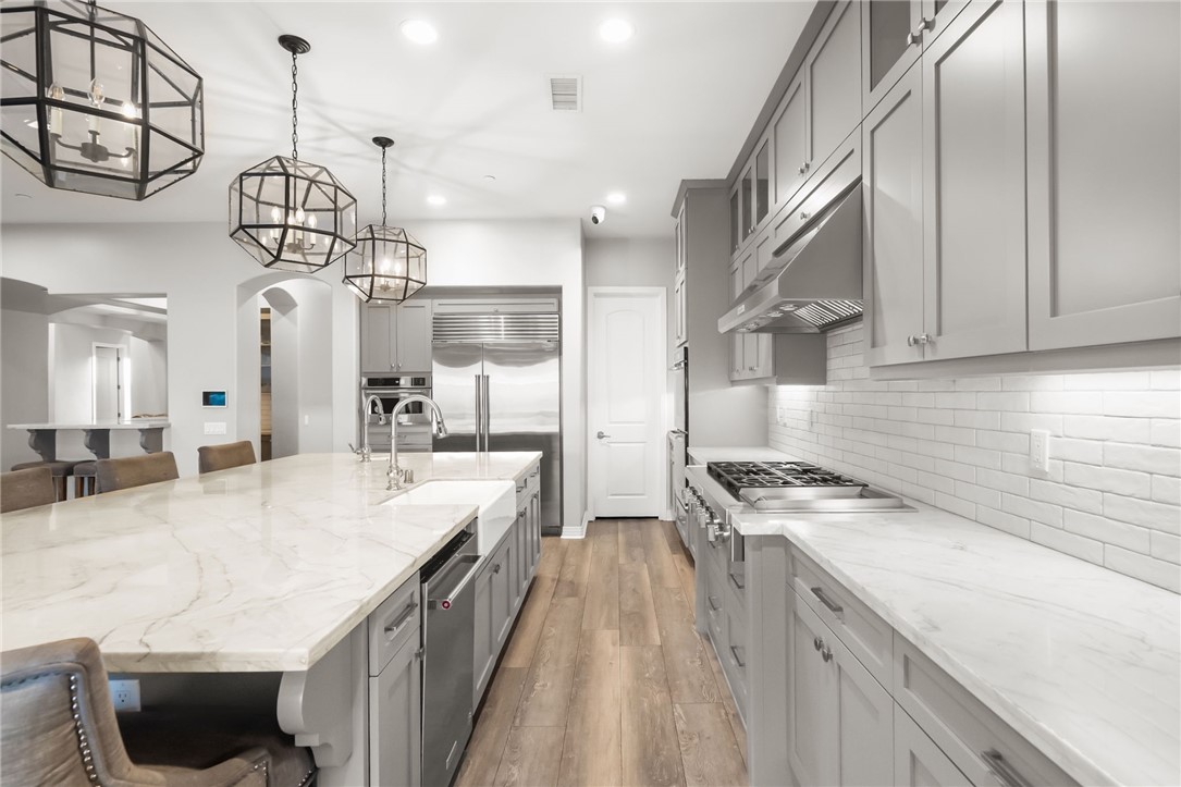 41779 Knoll Vista Lane