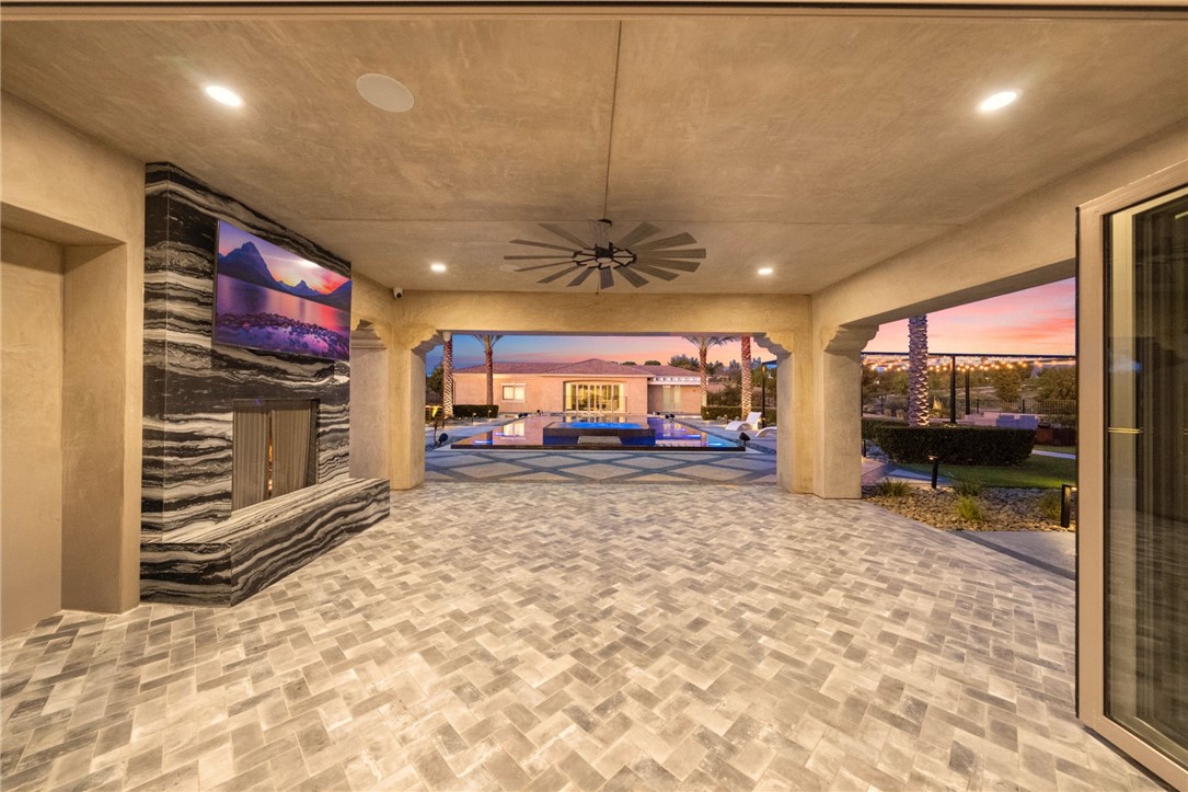 41779 Knoll Vista Lane