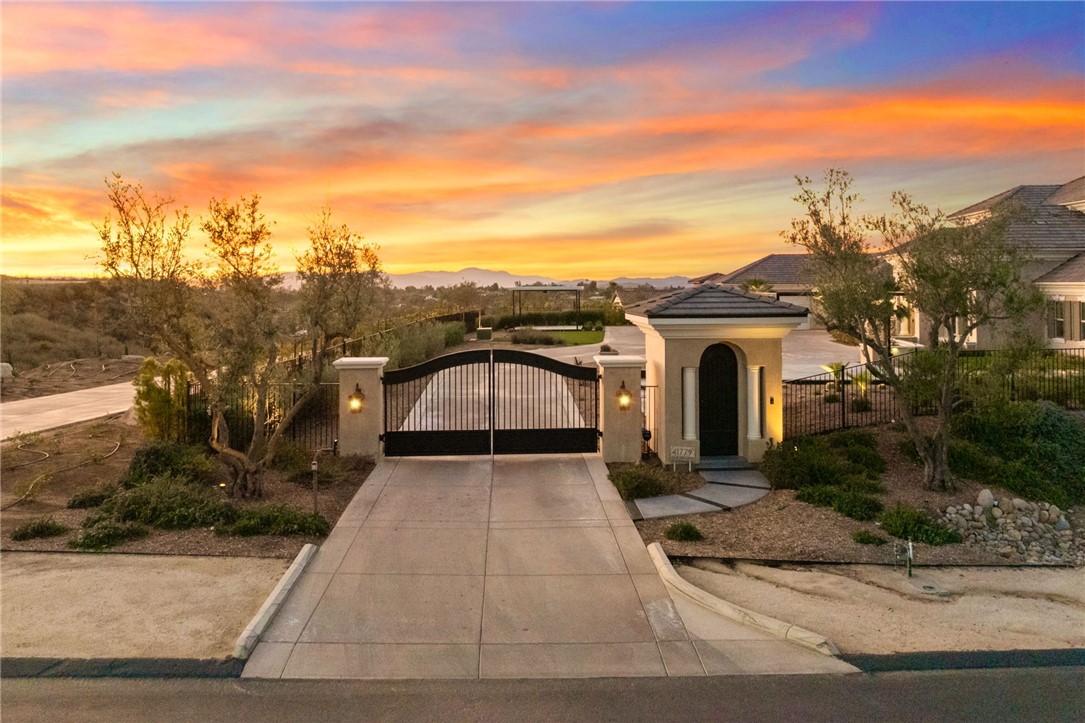41779 Knoll Vista Lane