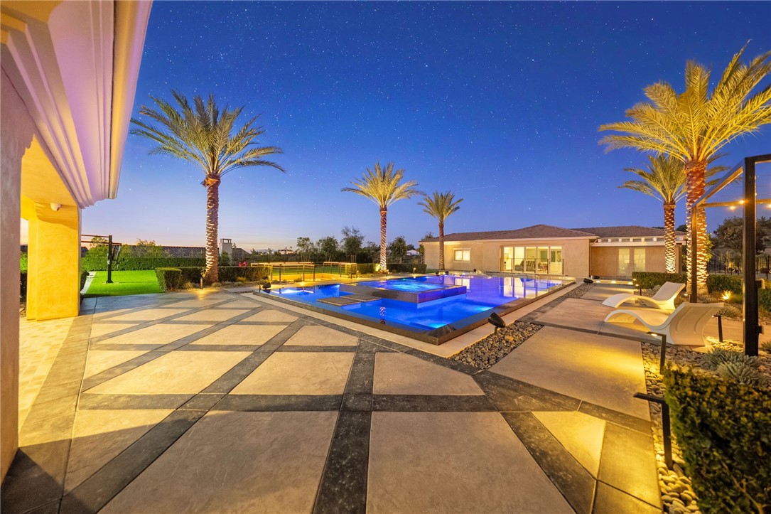 41779 Knoll Vista Lane