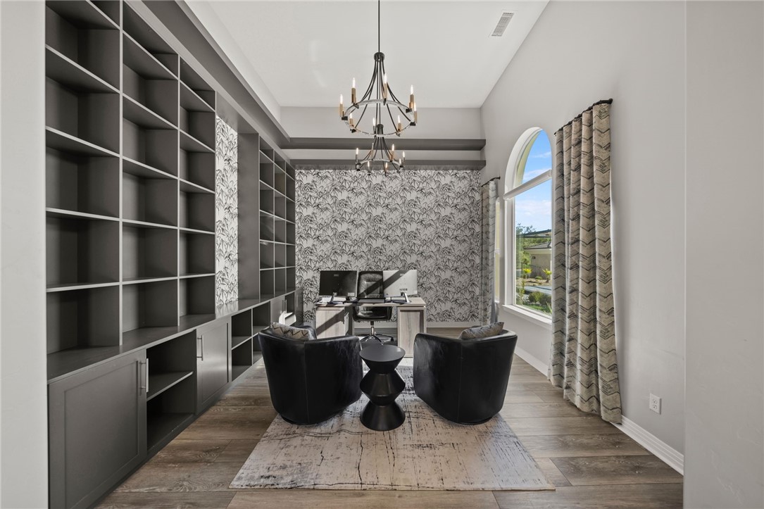 41779 Knoll Vista Lane