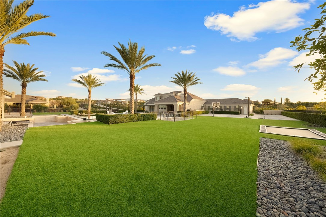 41779 Knoll Vista Lane