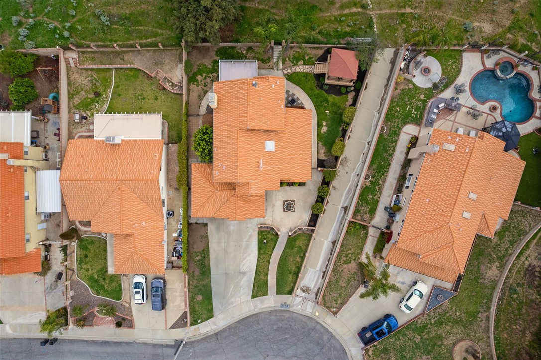 2430 Trail Court