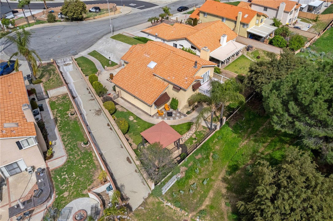 2430 Trail Court