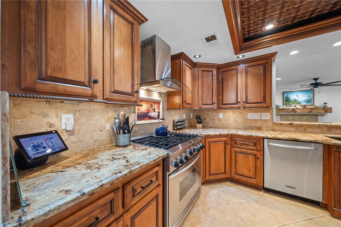 2430 Trail Court