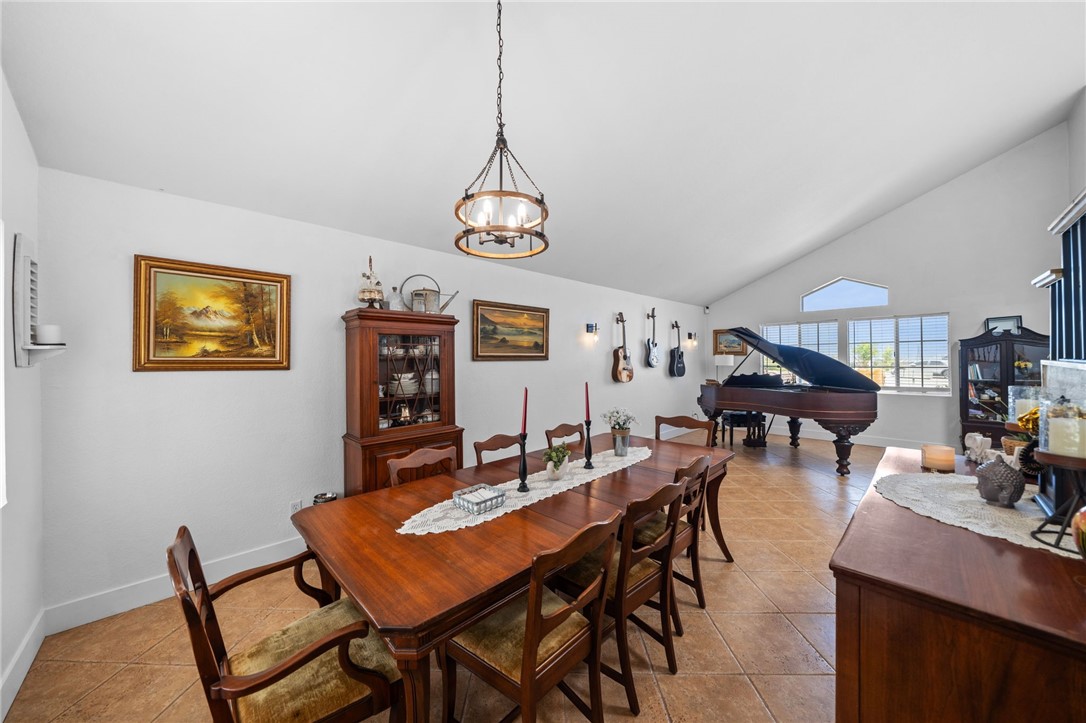2430 Trail Court