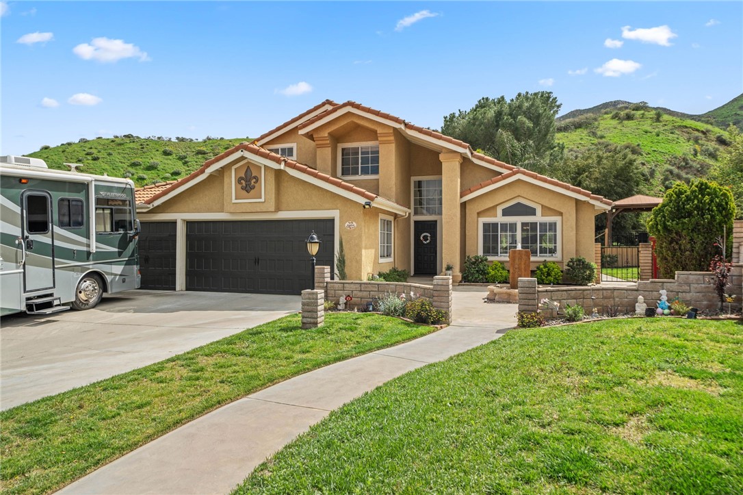 2430 Trail Court