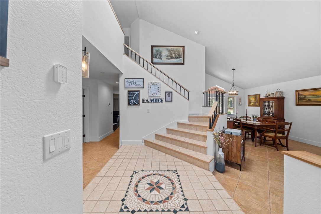 2430 Trail Court