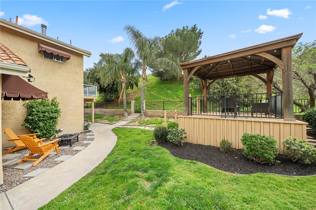 2430 Trail Court