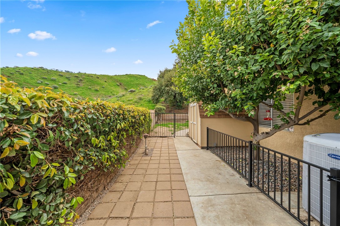 2430 Trail Court