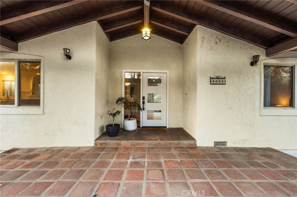 44310 Calle Bernardo