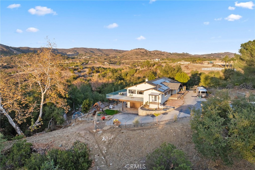 44310 Calle Bernardo