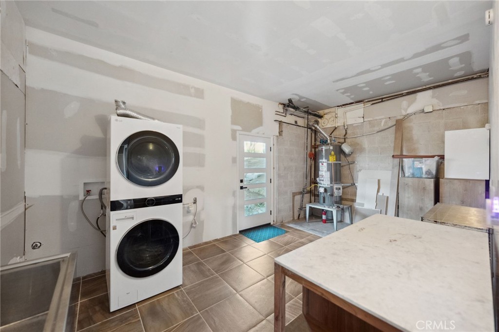 44310 Calle Bernardo