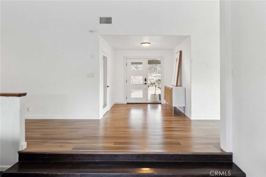 44310 Calle Bernardo