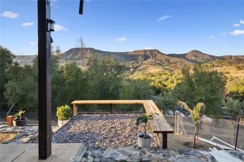 44310 Calle Bernardo