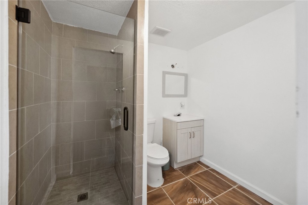 44310 Calle Bernardo