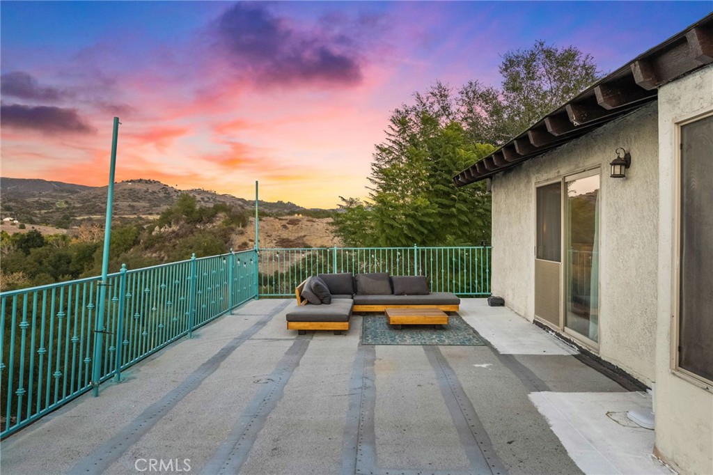 44310 Calle Bernardo